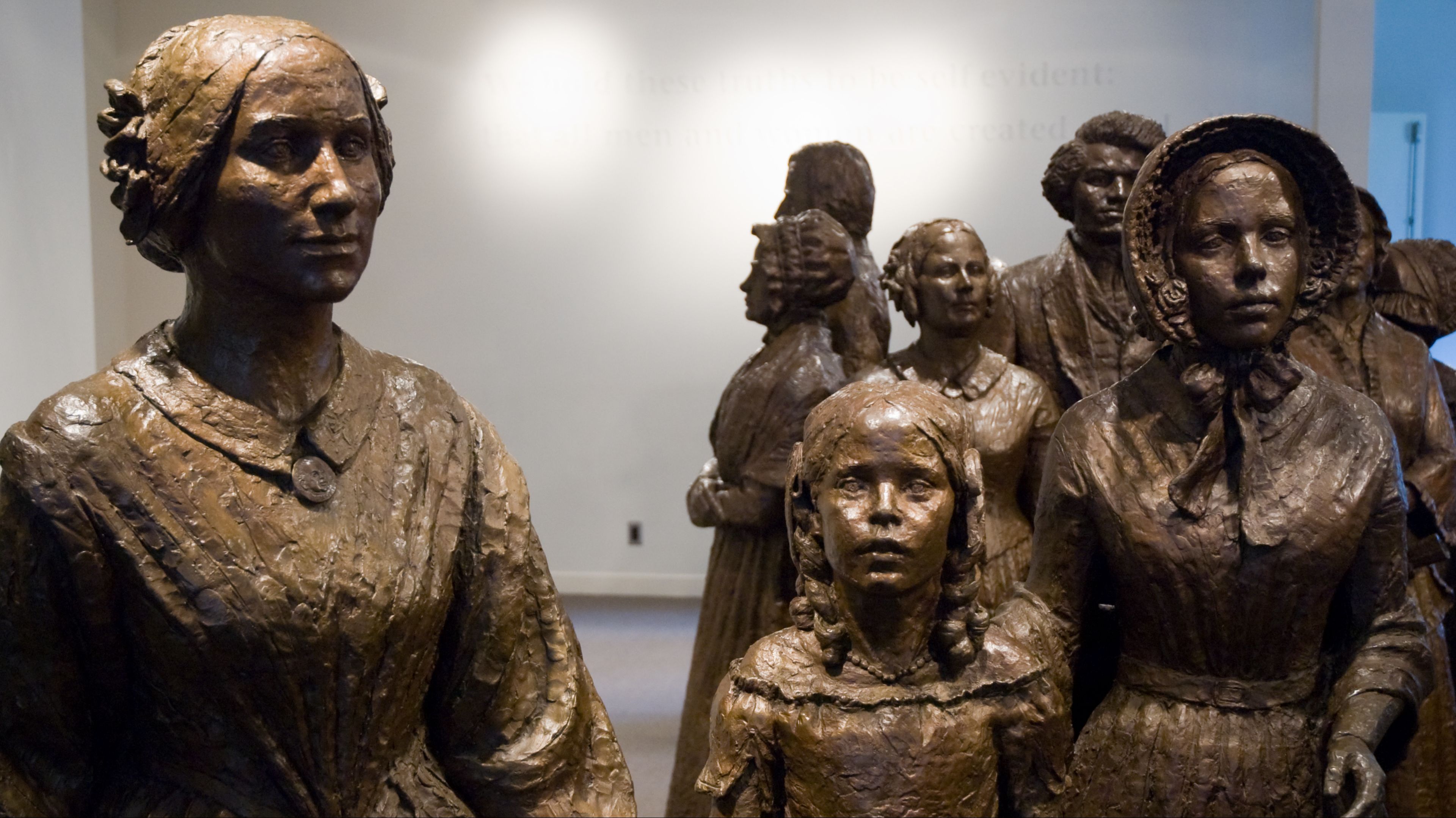 Women Statues Women Statues
