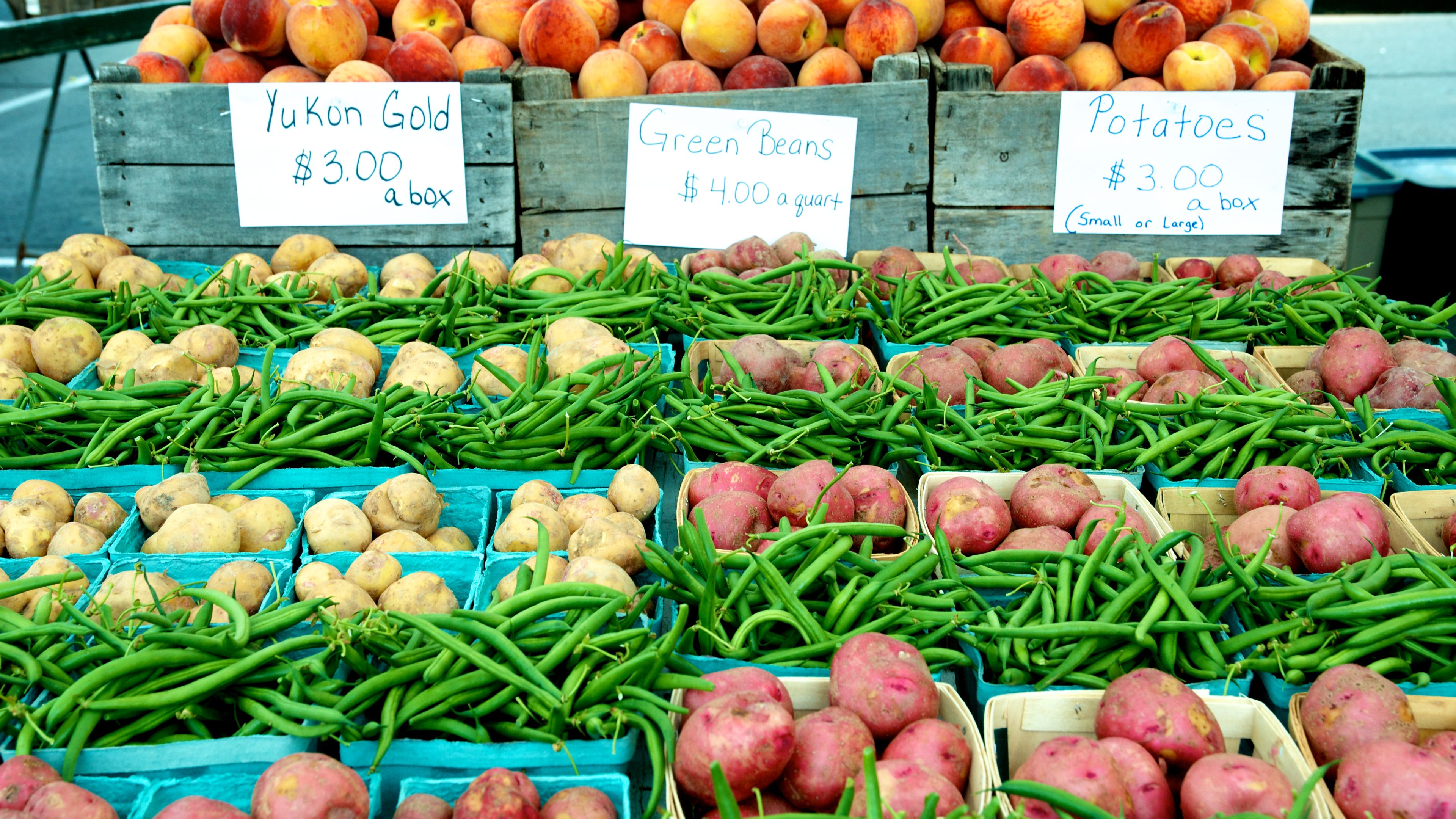 arrangement of peaches and vegetable market in Virginia
