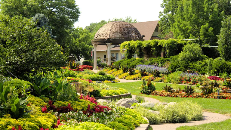 lincoln sunken garden