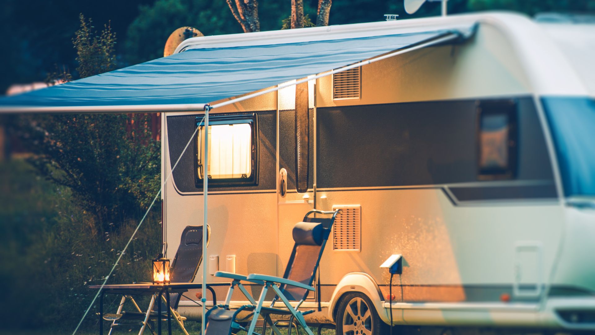 camping at le mans