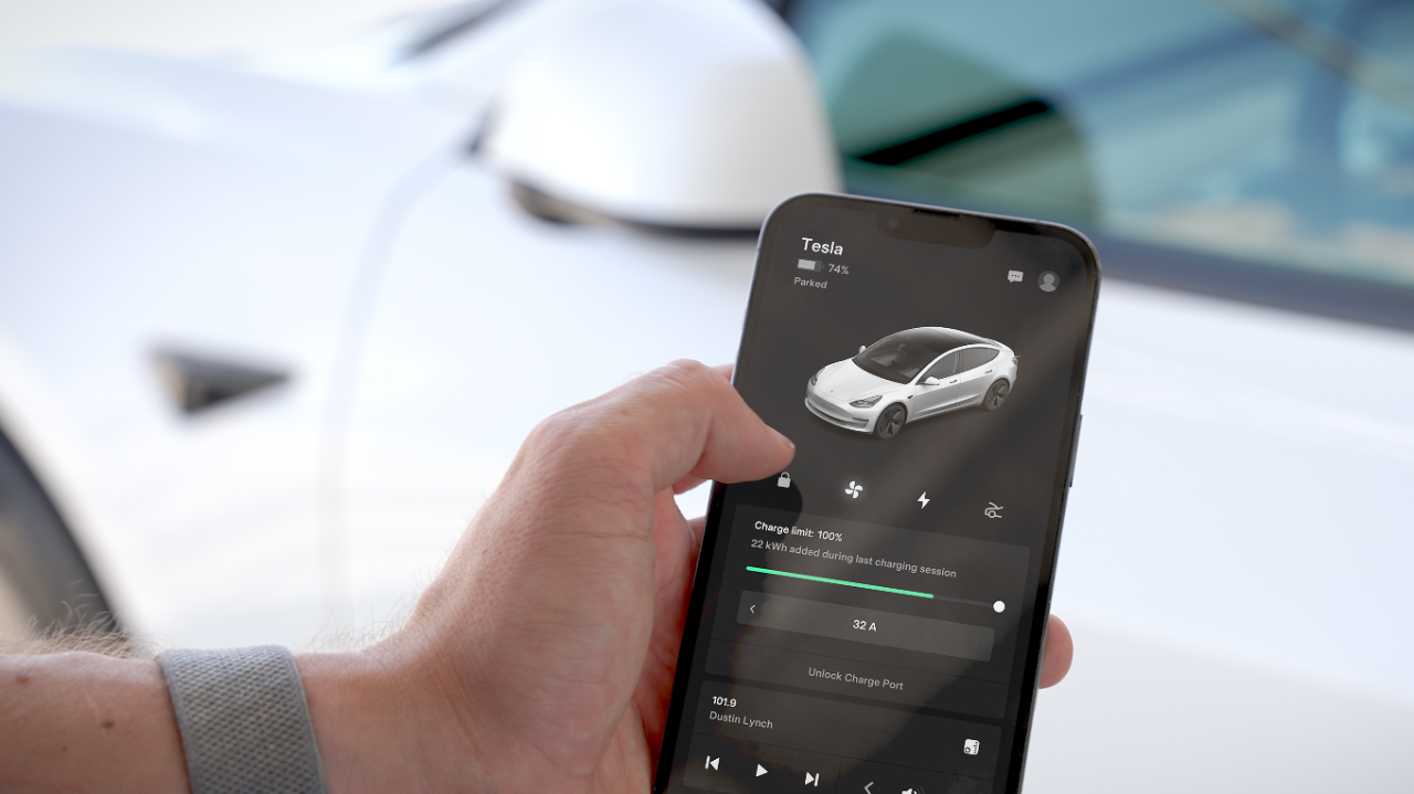 Connect phone via Tesla App