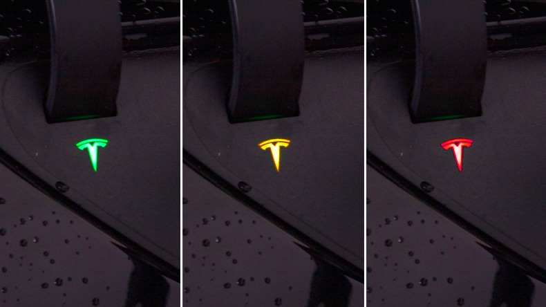 Charge Porto Logo in three different colors: green, yellow and red