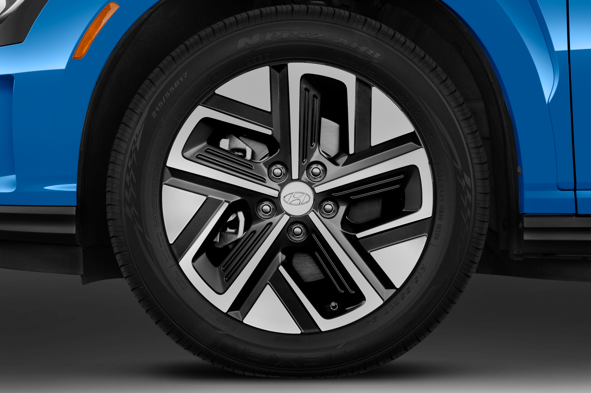 Four-wheel disk brakes